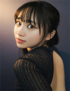 正是青春璀璨时